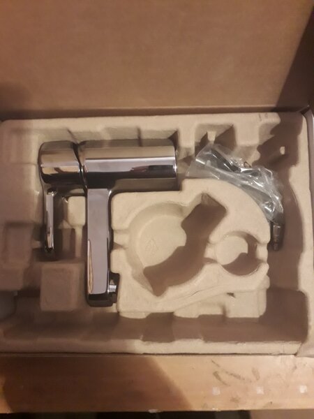 Baterie pentru chiuveta